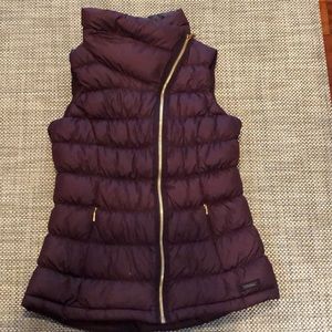 Athleta Puffer Vest